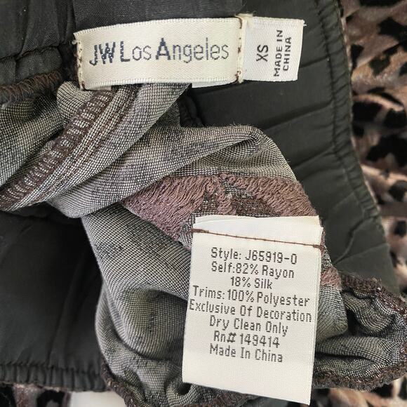 Johnny Was Velvet Animal Joggers Size XS Taupe Black Leopard Silk Pants JWLA - Picture 12 of 14